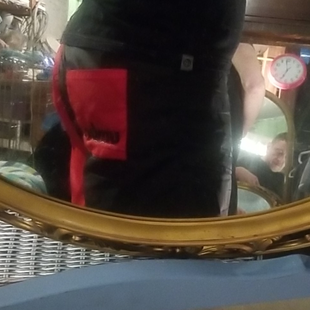 Shorts - Picture 2 of 4
